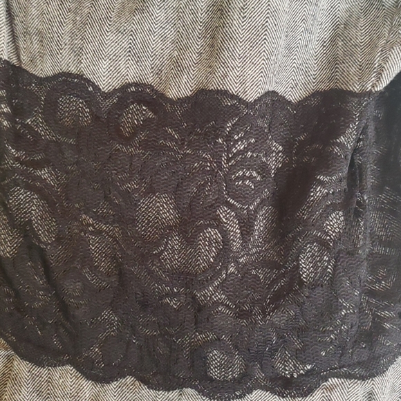 Super cute peplum Grey with Black lace on front of Dress. - Picture 3 of 3